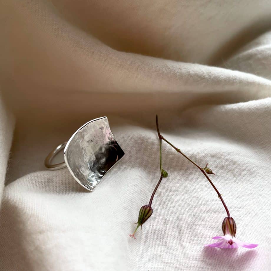Fingercup Ring