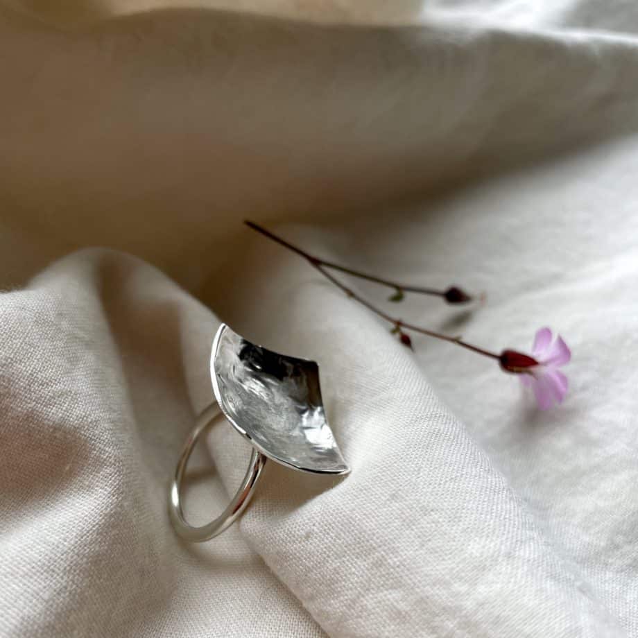 Fingercup Ring