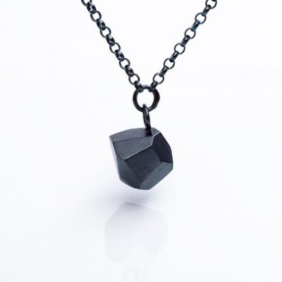 Facet Black Apple Necklace