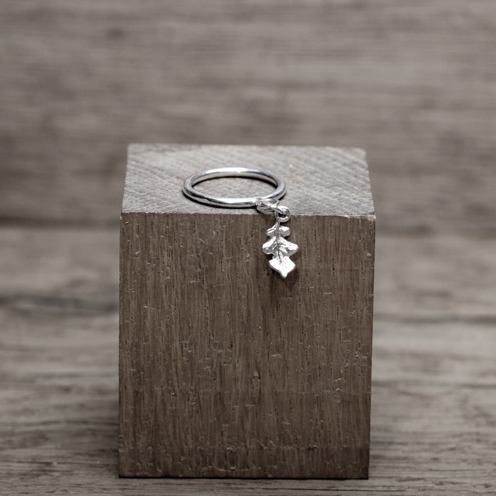 Catching the Oak Leaf Ring