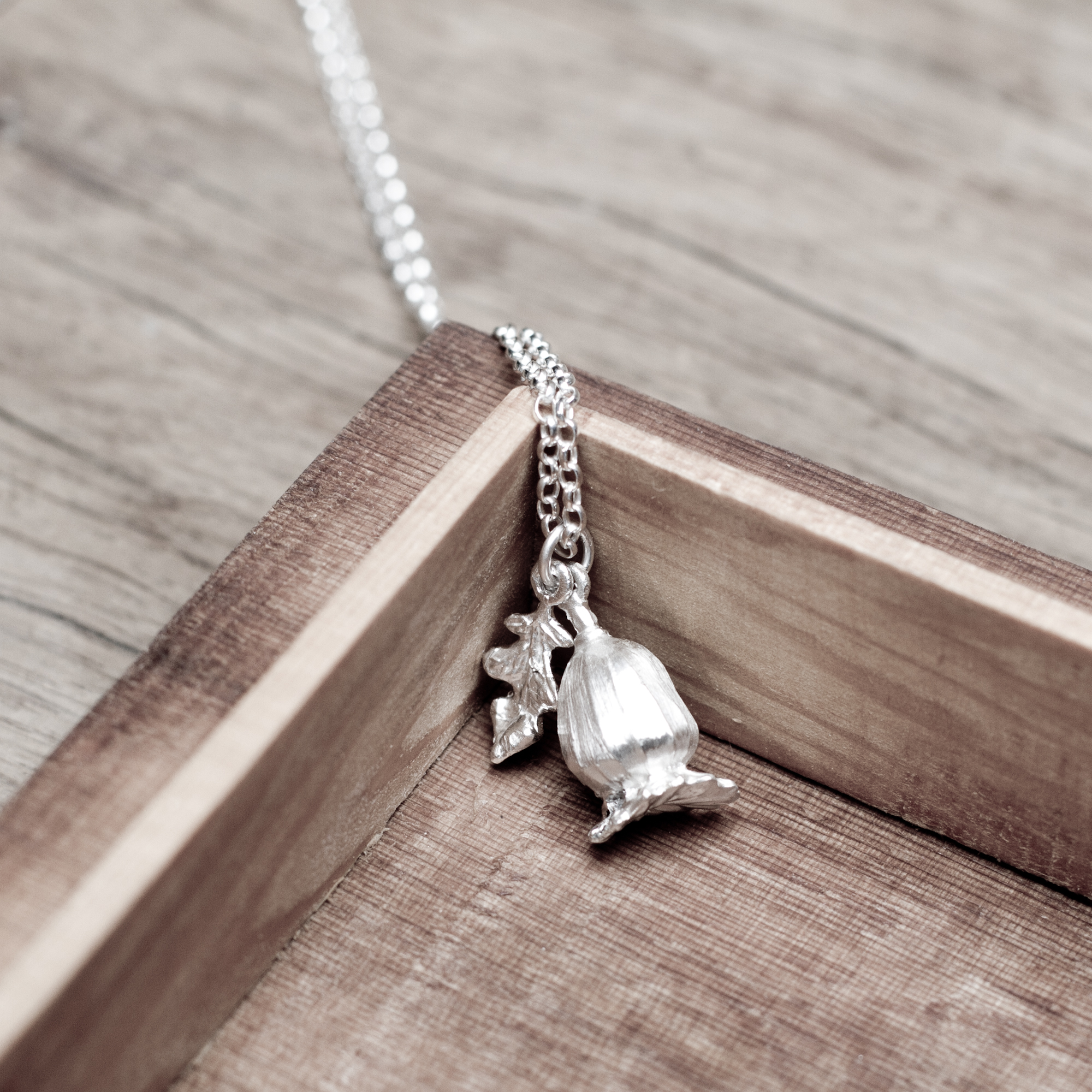 Scatter Seeds with Leaf Necklace