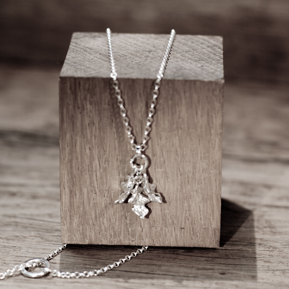 Whispering Necklace