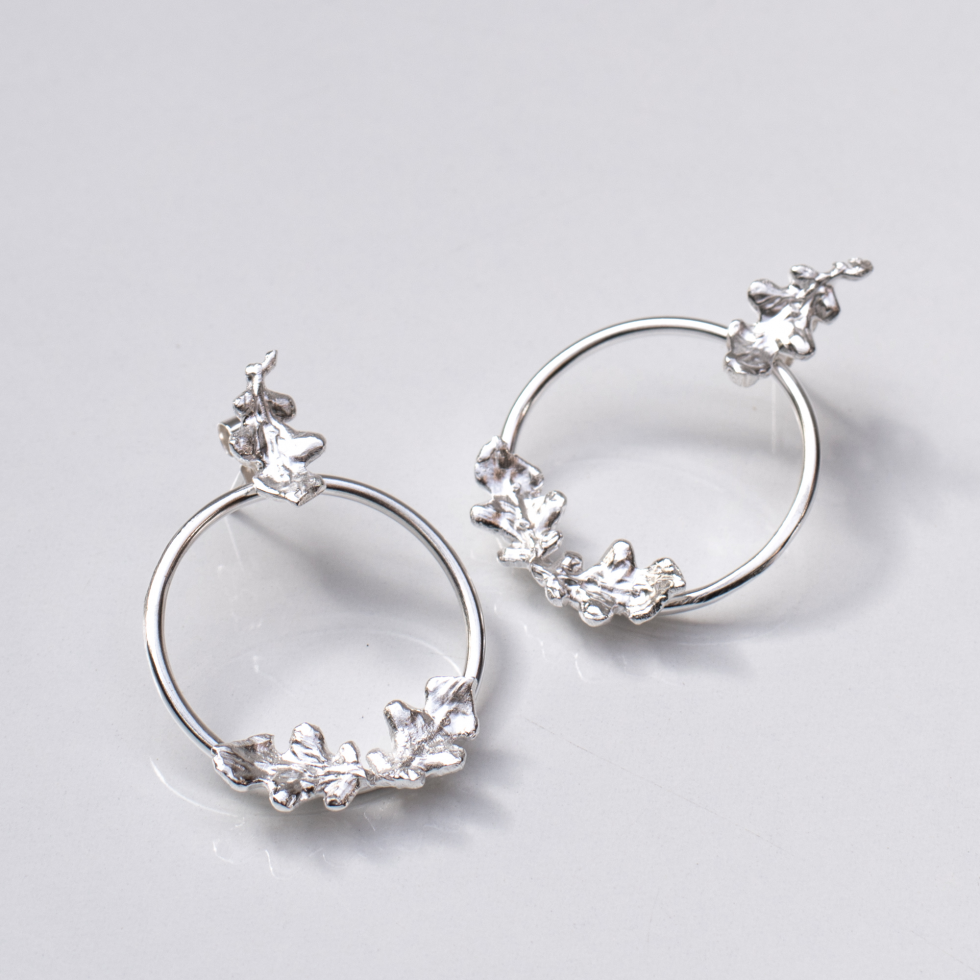 Garland Oak Leaf Hoop Studs