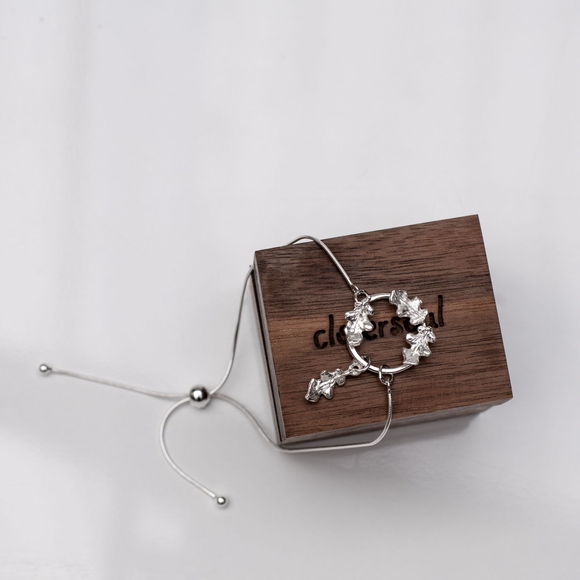 Garland Oak Leaf Bracelet