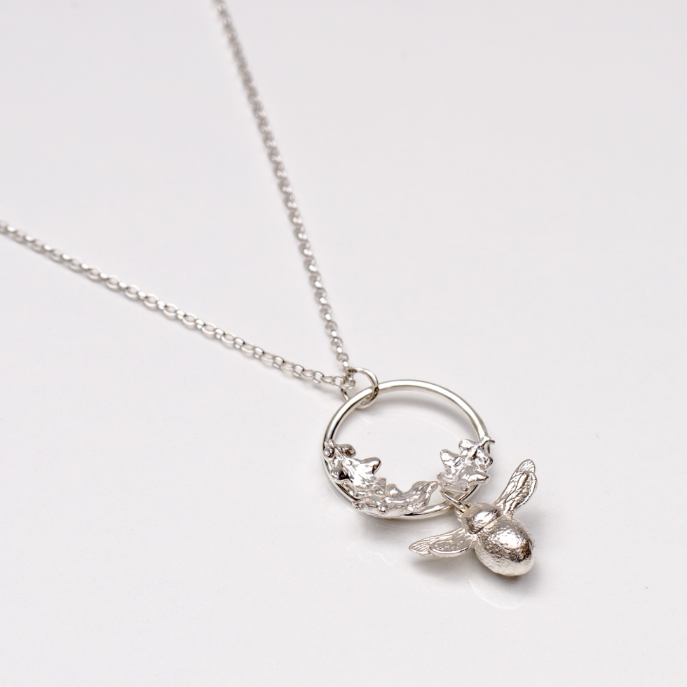 Garland Bee Necklace