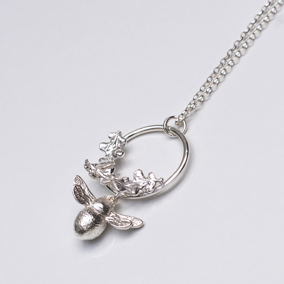 Garland Bee Necklace