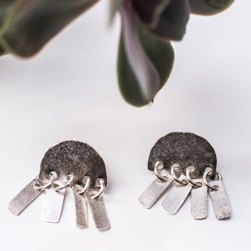Fringe Studs