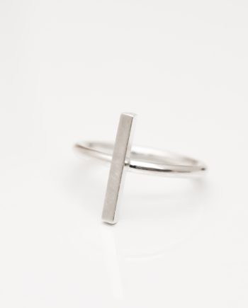 Vertical Bar Ring