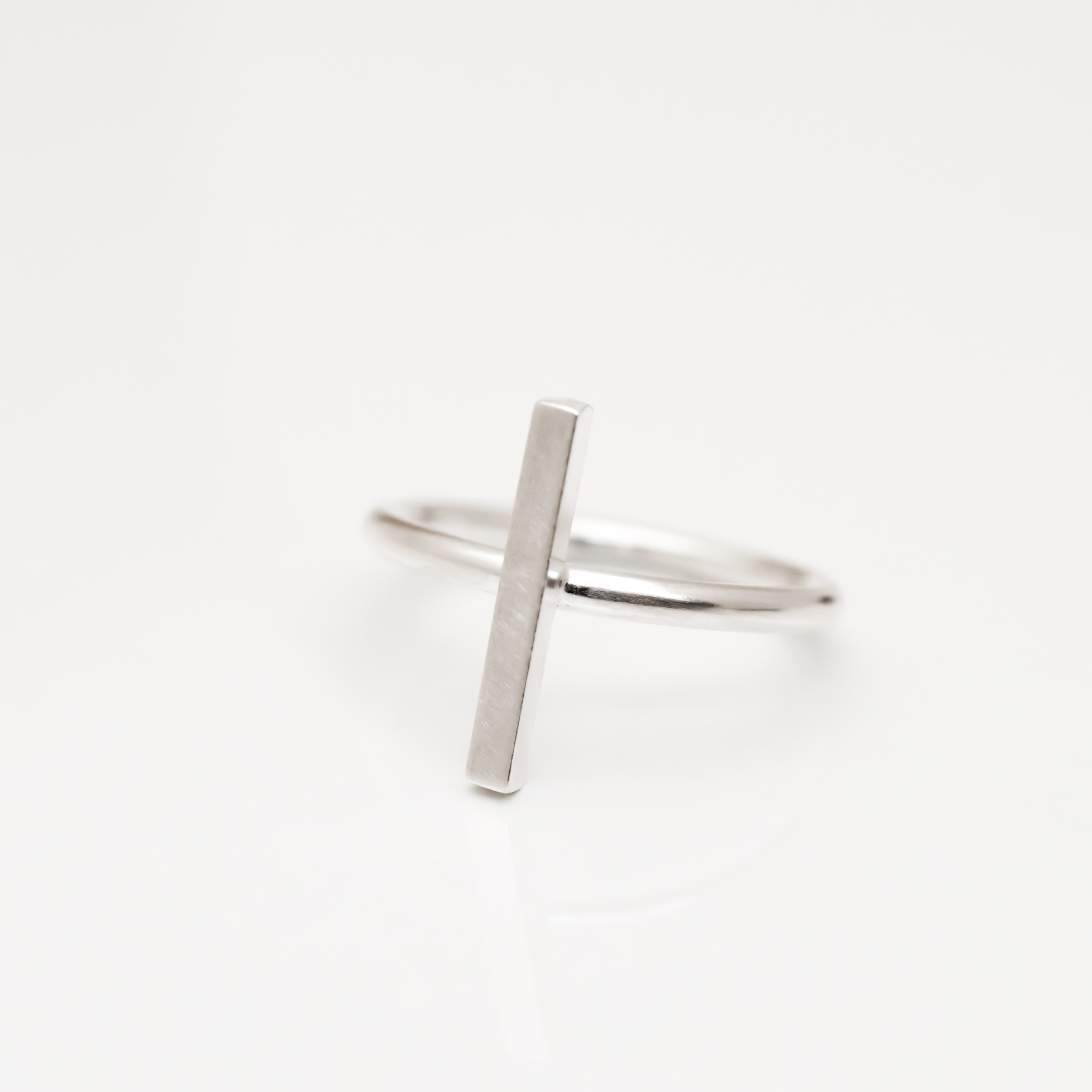 Vertical Bar Ring