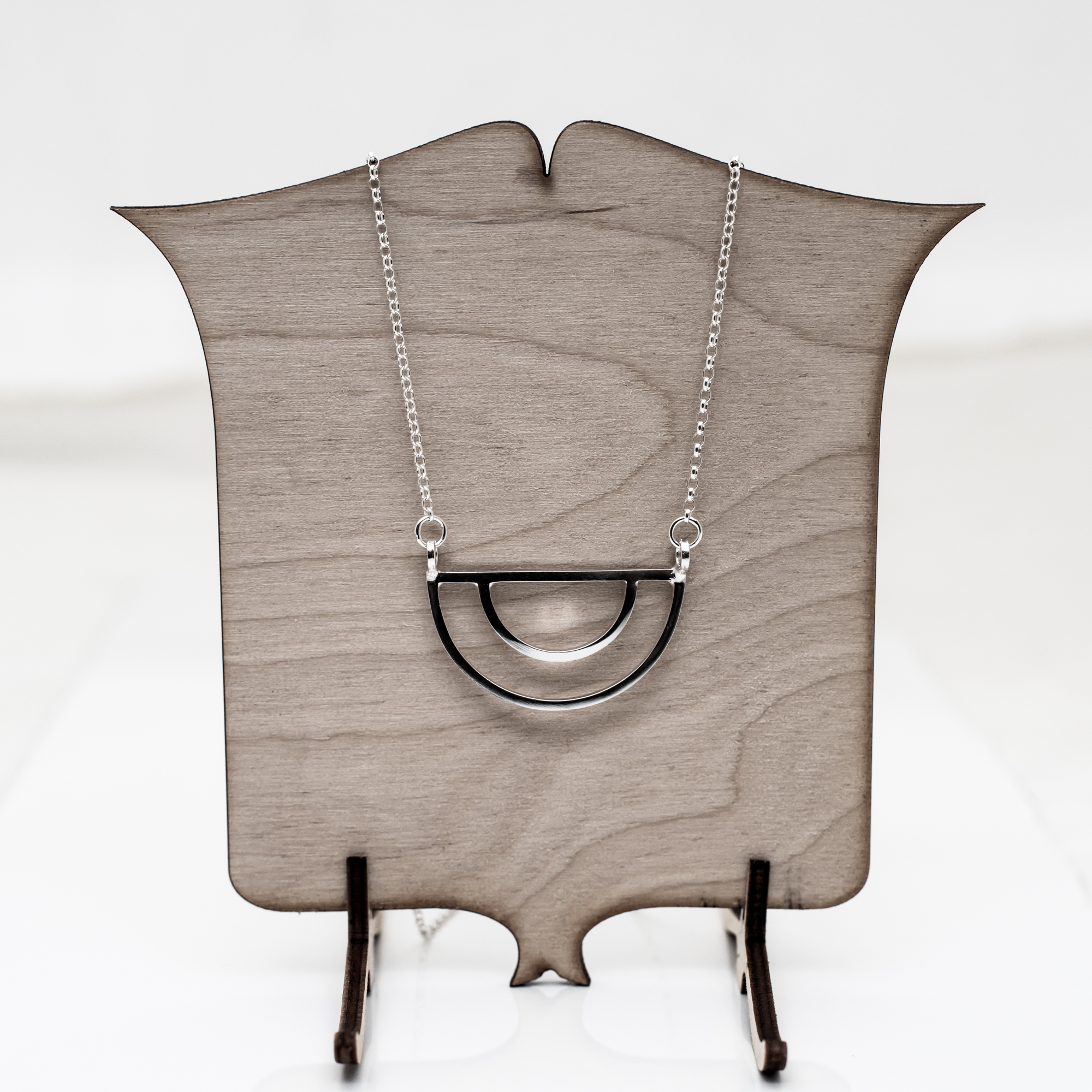Arc Necklace