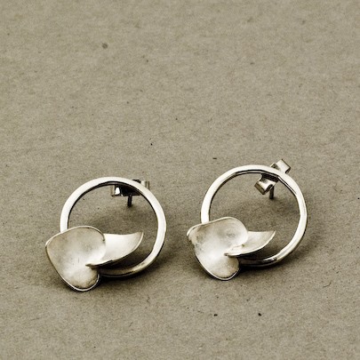 Soul in Link Stud Earrings
