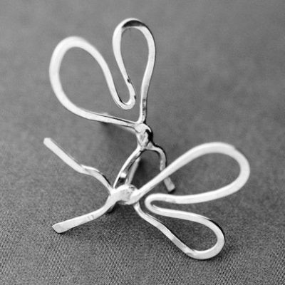 Ribbon Love earrings