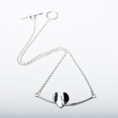 Solo Heart Une Necklace