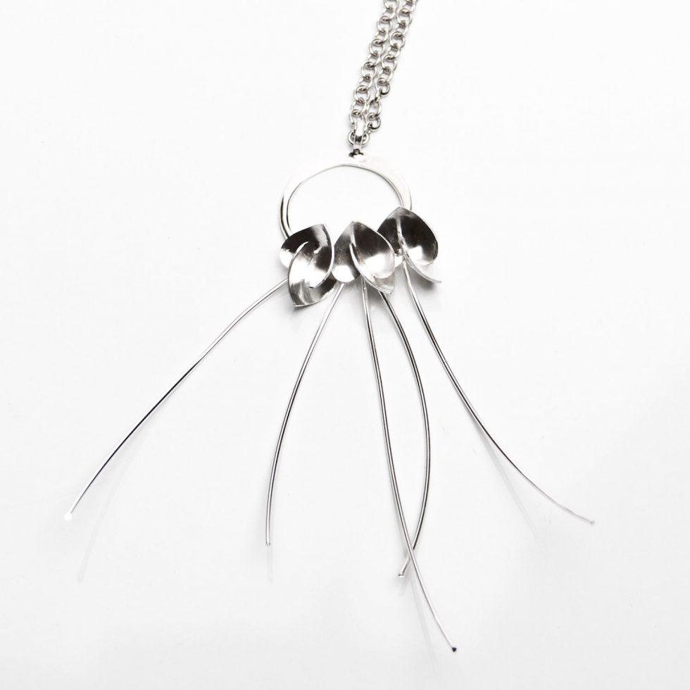 Soul in Link Droplet Necklace