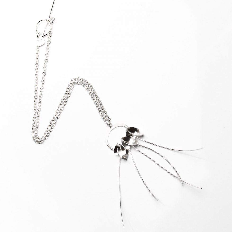 Soul in Link Droplet Necklace