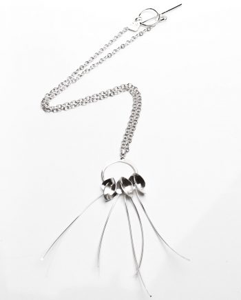 Soul in Link Droplet Necklace