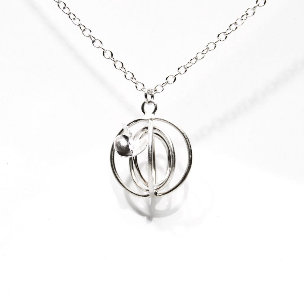 Soul in Link Bauble Necklace