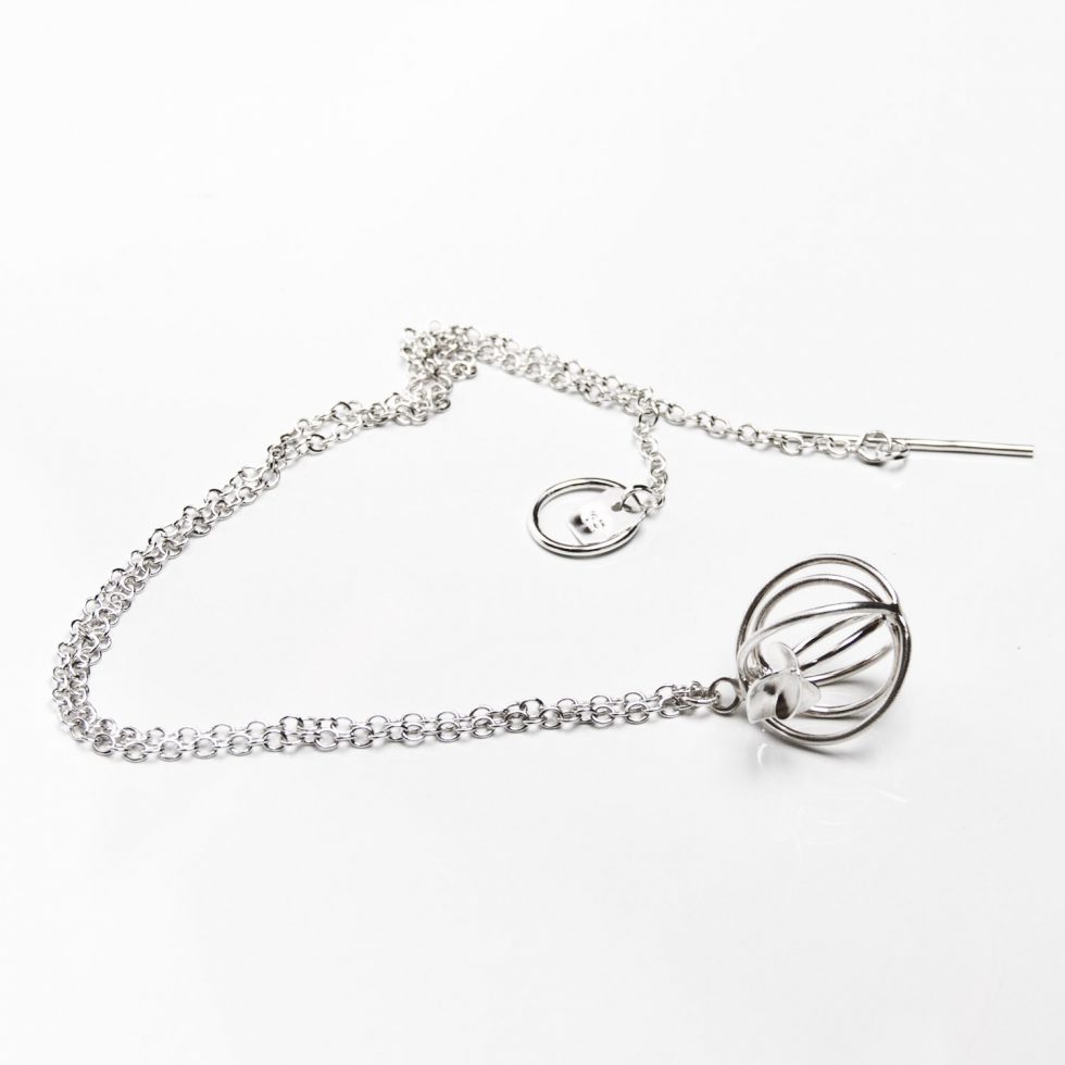 Soul in Link Bauble Necklace
