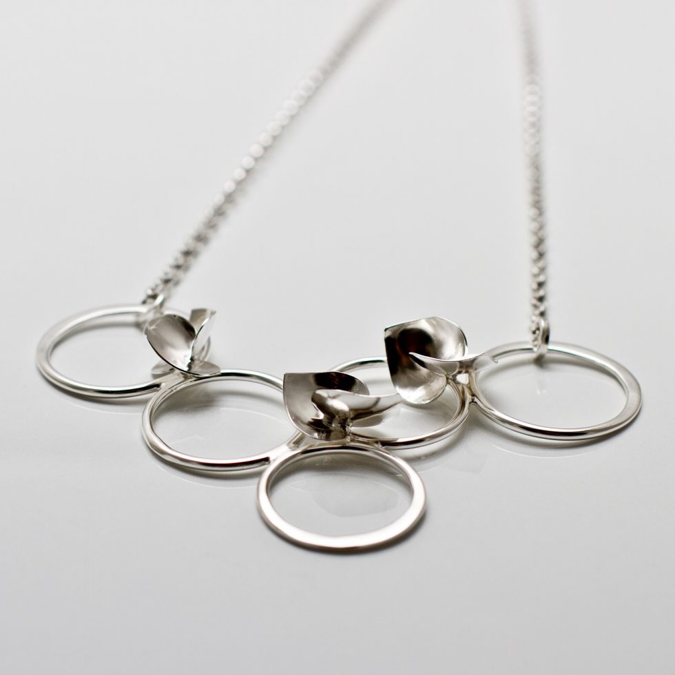 Soul in Link Necklace