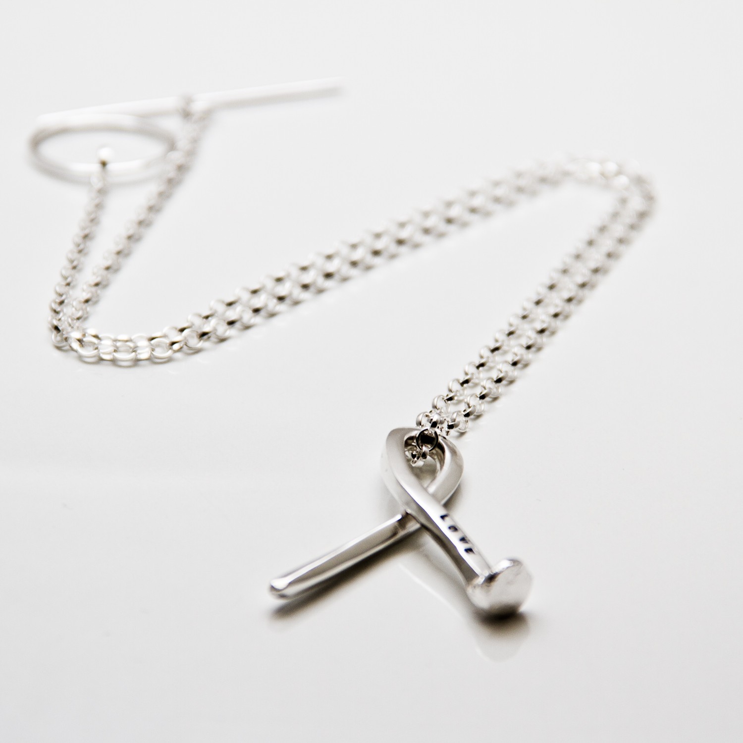 Love nail and I Ribbon Necklace